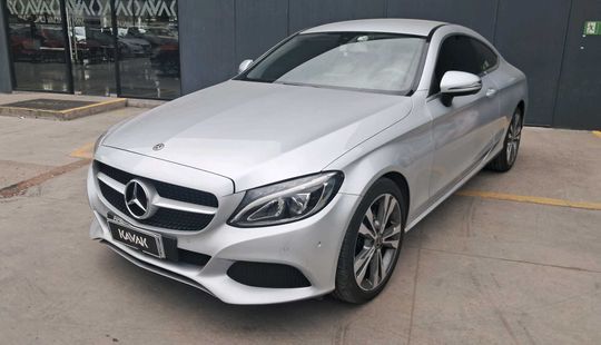 Mercedes Benz • Clase C