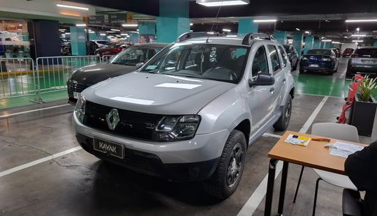 Renault • Duster