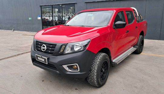 Nissan • Navara