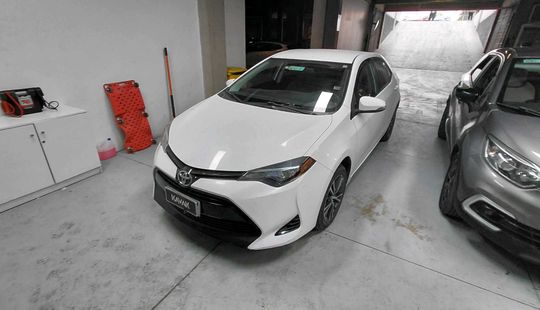 Toyota • Corolla