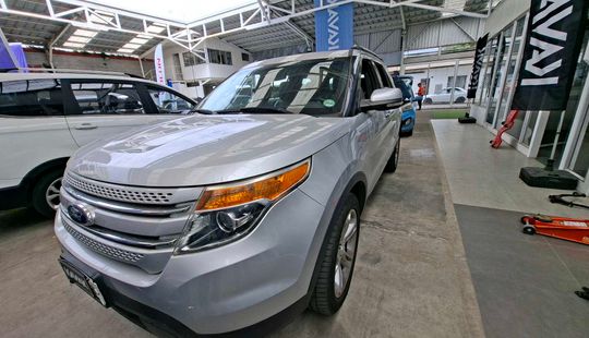 Ford • Explorer