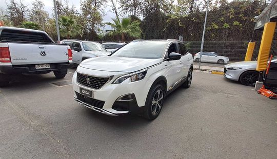Peugeot • 3008