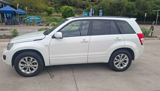 Suzuki • GrandNomade