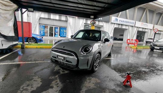 Mini • Cooper