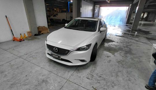 Mazda • Mazda 6