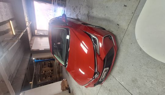 Toyota • Corolla