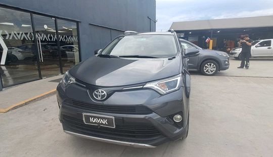 Toyota • RAV4