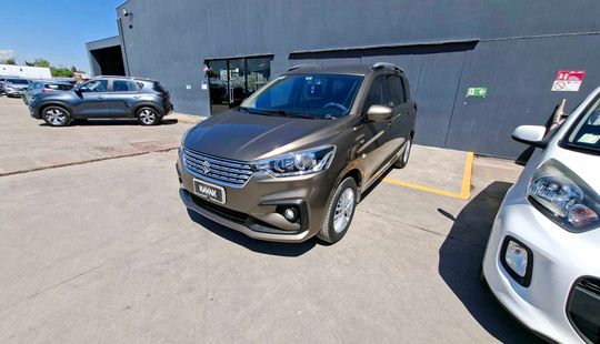 Suzuki • Ertiga