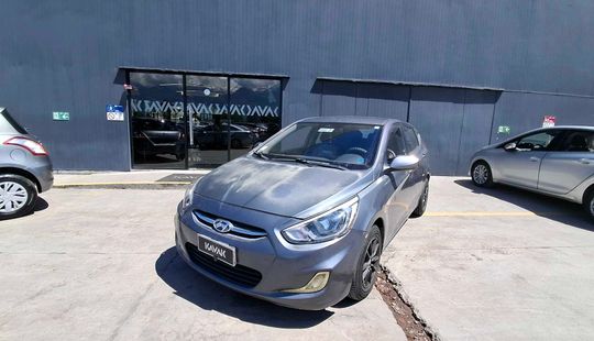 Hyundai • Accent