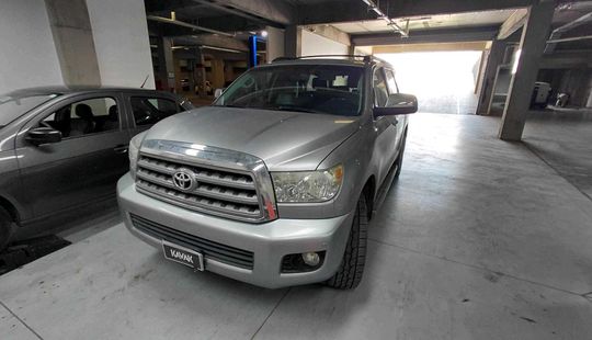 Toyota • Sequoia