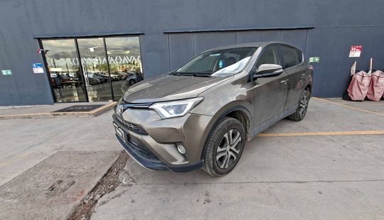 Toyota • RAV4