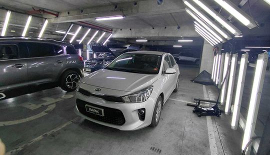 Kia • RIO 5