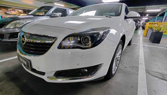 Opel • Insignia