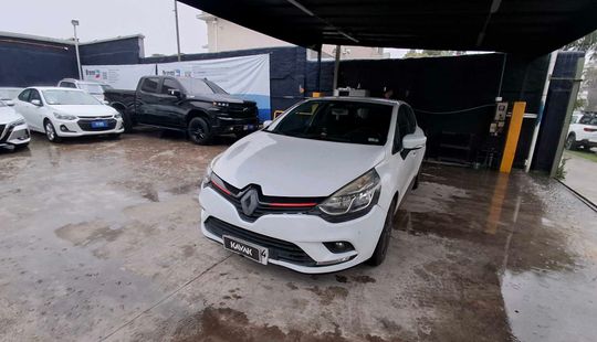 Renault • Clio