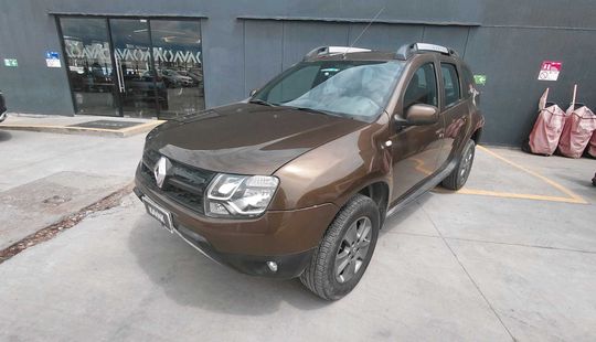 Renault • Duster