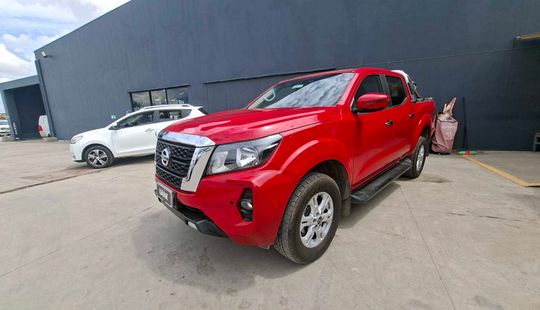 Nissan • Navara