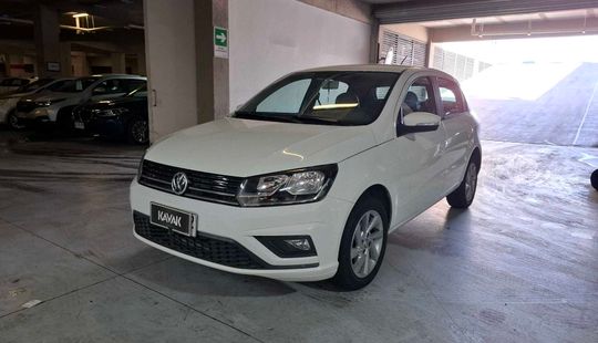 Volkswagen • Gol