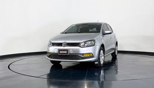Volkswagen • Polo
