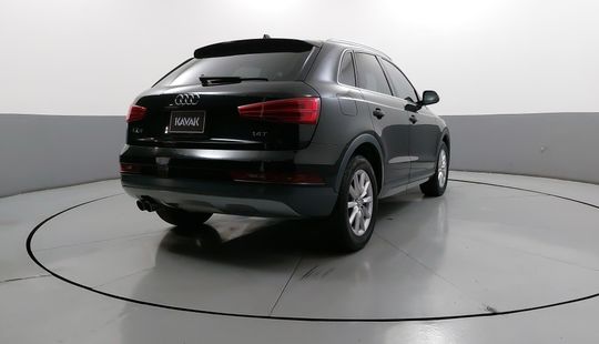 Audi • Q3