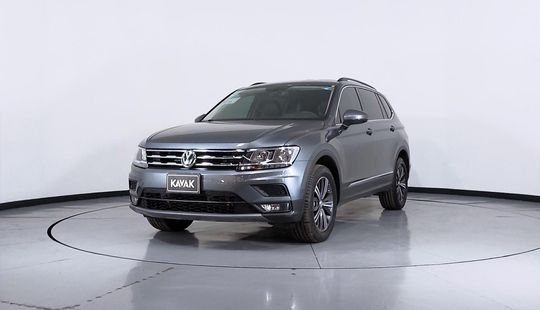 Volkswagen • Tiguan