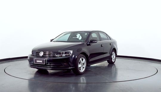 Volkswagen • Vento