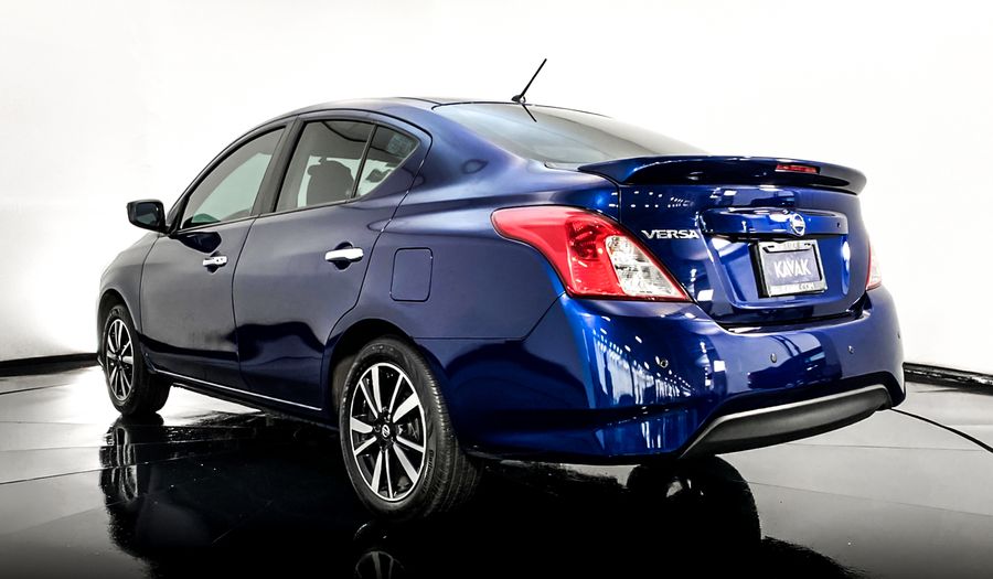 Nissan Versa 1.6 EXCLUSIVE AUTO Sedan 2019