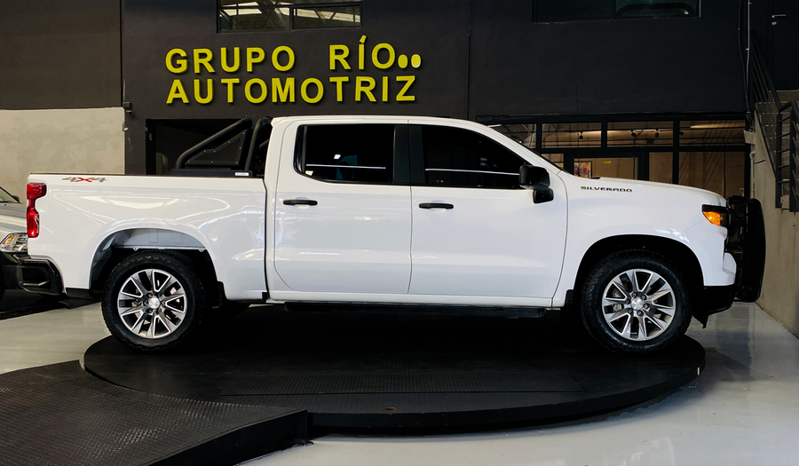Chevrolet Silverado 1500 2.7 SILVERADO WT CREW CAB F AT 4WD Pickup 2023