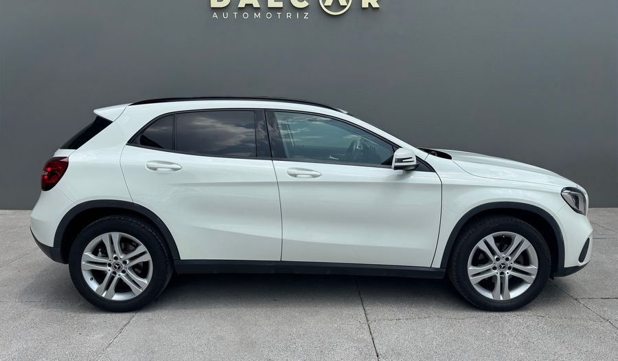 Mercedes Benz Clase Gla 1.6 GLA 200 SPORT DCT Suv 2018