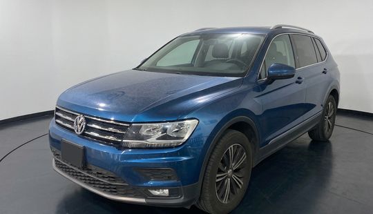 Volkswagen • Tiguan