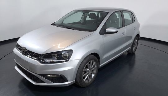 Volkswagen • Polo