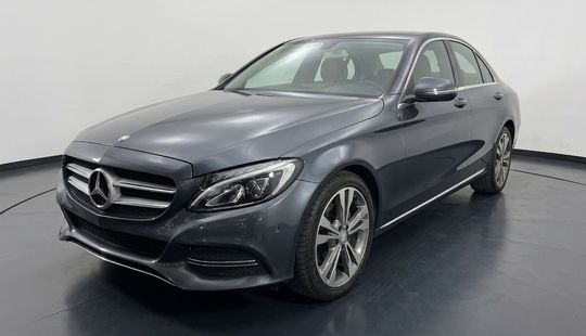 Mercedes Benz • Clase C