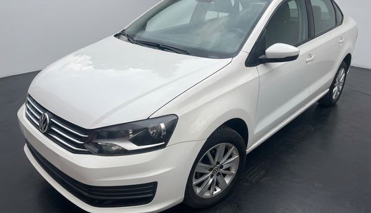 Volkswagen • Vento