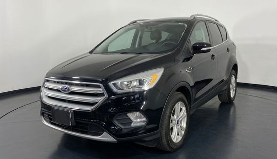 Ford • Escape