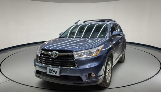 Toyota • Highlander
