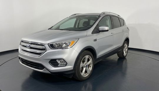 Ford • Escape