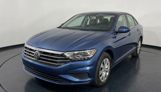 Volkswagen • Jetta