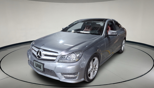 Mercedes Benz • Clase C