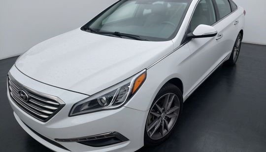 Hyundai • Sonata
