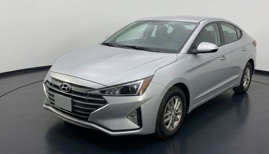 Hyundai • Elantra