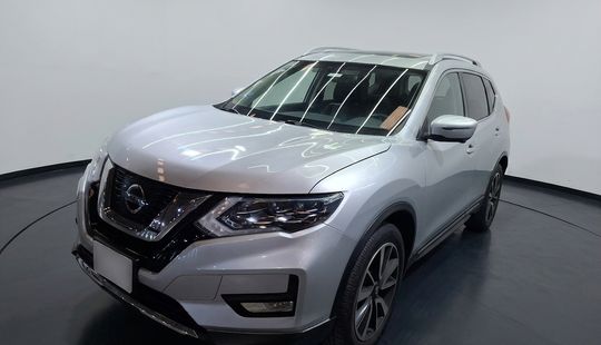 Nissan • X-Trail