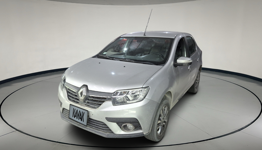 Renault • Logan