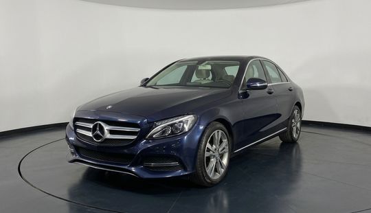 Mercedes Benz • Clase C