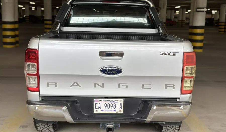 Ford Ranger 3.2 DIESEL XLT CREW CAB AUTO 4WD PIEL Pickup 2019