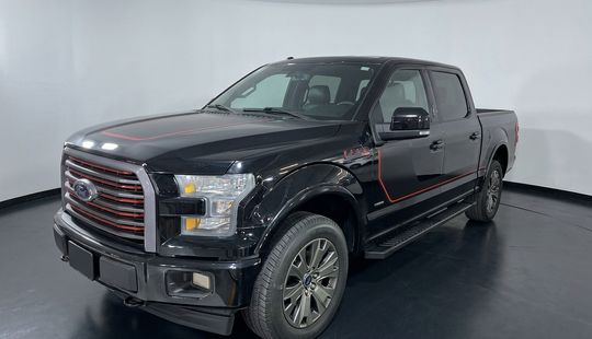 Ford • Lobo