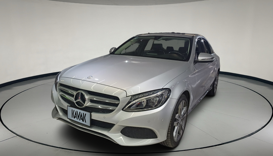 Mercedes Benz • Clase C