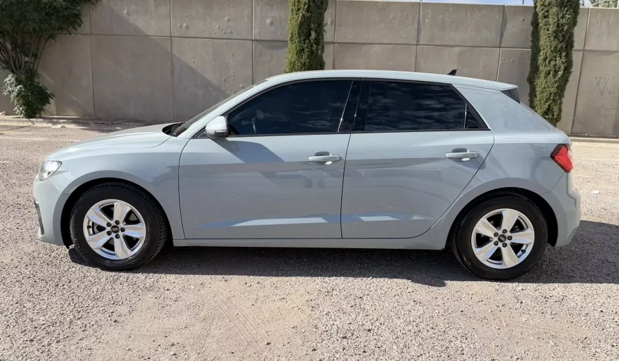 Audi A1 1.0 SB 30 TFSI URBAN DCT Hatchback 2022