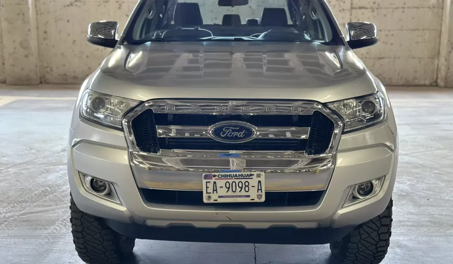 Ford Ranger 3.2 DIESEL XLT CREW CAB AUTO 4WD PIEL Pickup 2019