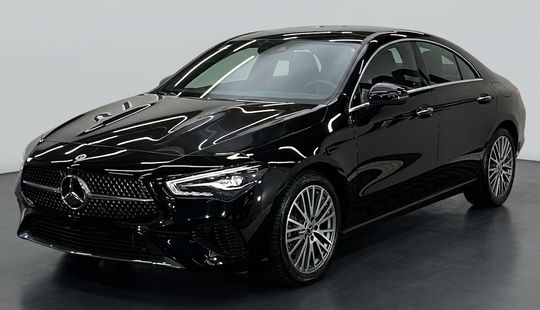 Mercedes Benz • Clase CLA