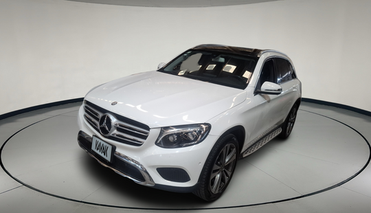 Mercedes Benz • Clase C