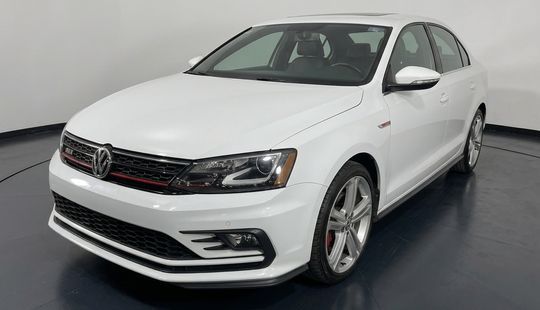 Volkswagen • Jetta